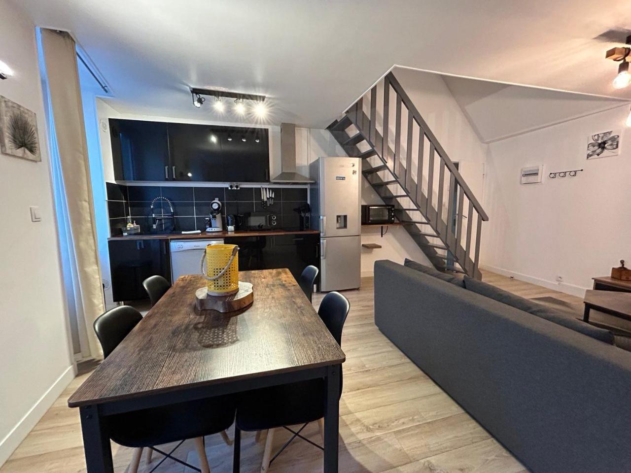 Ferienwohnung La Casa Tres - Cosy In The Very Centre Port Cherbourg-en-Cotentin Exterior foto